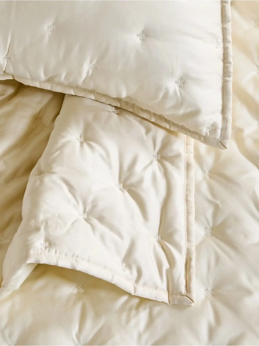 Quince Bamboo Dream Quilt King/Cal King - Ivory